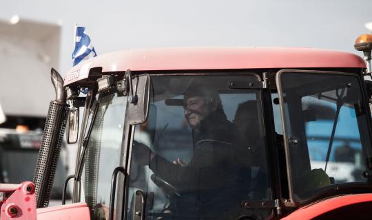 Ζεσταίνουν τις μηχανές τους οι αγρότες - Σε Πέλλα και Κιλκίς τα τρακτέρ