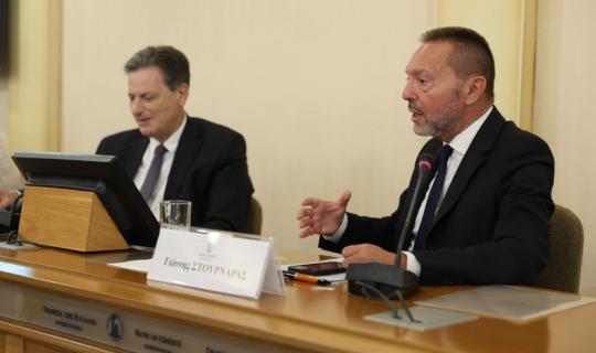 Στουρνάρας: Κρίσιμης σημασίας η ελαχιστοποίηση του κόστους μιας φιλόδοξης ενεργειακής μετάβασης
