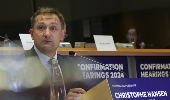Επίτροπος Hansen: Η ΕΕ δίπλα στους Έλληνες αγρότες σε μία περίοδο έντονων προκλήσεων