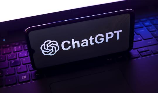 Το ChatGPT είναι ο νέος «γιατρός»: Εκατομμύρια στρέφονται στην AI για συμβουλές υγείας
