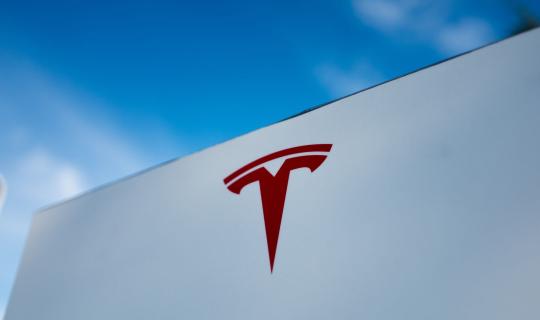 Tesla: «Βουτιά» 9,9% στις πωλήσεις EV στην Κίνα τον Οκτώβριο