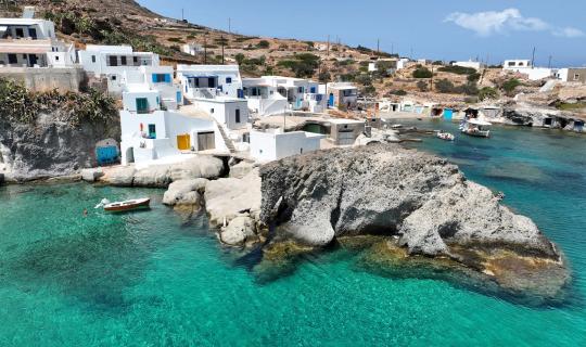 5 νησιά των Κυκλάδων στα οποία δεν χρειάζεστε αυτοκίνητο