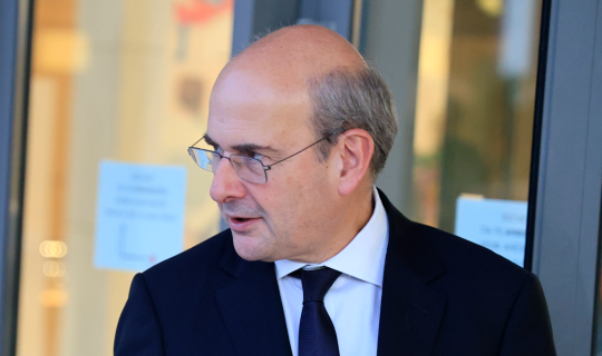 Χατζηδάκης: Το ΠΑΣΟΚ συνδυάζει την άγνοια με τη δημαγωγία