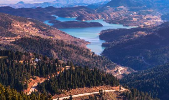 Road trip στη Λίμνη Πλαστήρα: Οι στάσεις που αξίζει να κάνετε