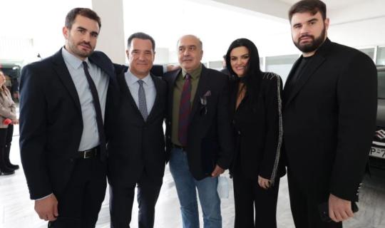 Εγκαίνια νέου ρομποτικού μηχανήματος στο Αγία Όλγα - Δωρεά της «La vie en Rose»