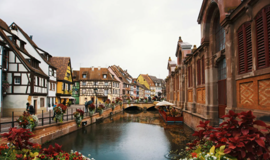 Κολμάρ: Απόδραση στην παραμυθένια πόλη της Αλσατίας