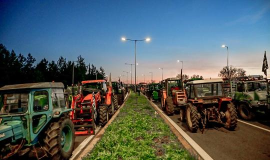 Οι αγρότες αποφάσισαν κλιμάκωση - Ενισχύονται τα μπλόκα