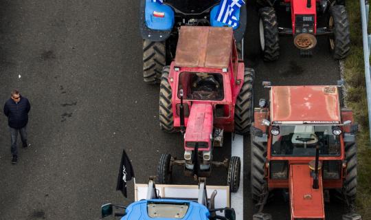 Αποχωρούν από το μπλόκο στον Ε65 οι αγρότες από Καρδίτσα και Τρίκαλα