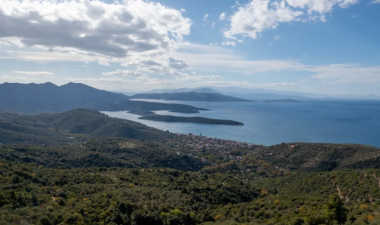 Λαύκος Πηλίου: Στο «μπαλκόνι» του Παγασητικού