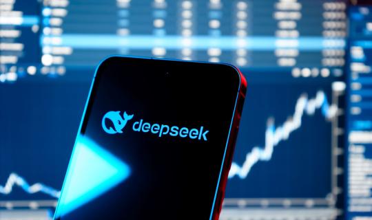 Έκπτωση 75% για το νέο AI model της DeepSeek