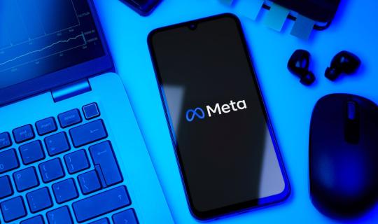 Νέο μοντέλο τεχνητής νοημοσύνης από Meta - Στην κούρσα απέναντι σε Google και OpenAI