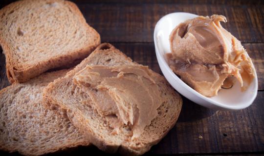 Τι συμβαίνει στο σώμα μας εάν καταναλώνουμε φυστικοβούτυρο κάθε μέρα