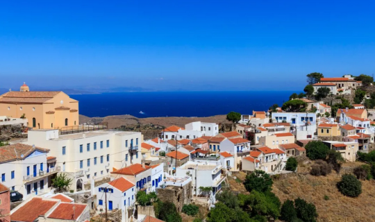 Τζια: Όλα όσα αξίζει να δείτε και να κάνετε στο πιο κοντινό νησί των Κυκλάδων