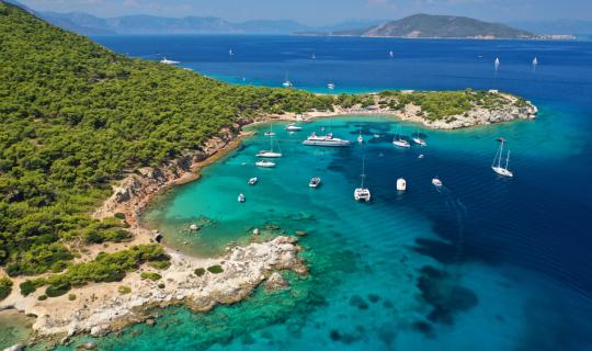 Νησιά Αργοσαρωνικού: Αυτές είναι οι καλύτερες παραλίες τους