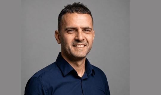 Helvia.ai: Ο Δημήτρης Μπαλαούρας αποκωδικοποιεί τον οδηγό του CEO για το AI