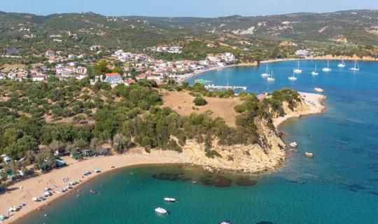 5 προορισμοί στην Ελλάδα ιδανικοί για camping με παιδιά