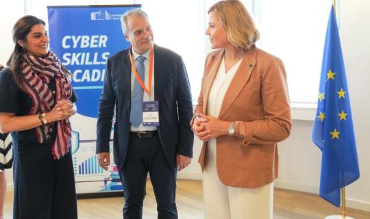 Υπ. Ψηφιακής Διακυβέρνησης: Η Ευρώπη ενδυναμώνει τις δεξιότητες κυβερνοασφάλειας