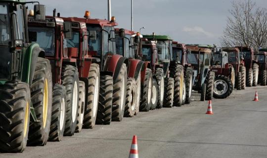 Ισπανία: Για δεύτερη ημέρα οι αγρότες στους δρόμους
