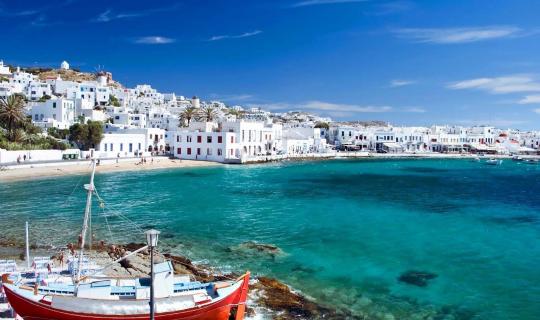 Telegraph: «Πρωτιά» για την Ελλάδα - Ο καλύτερος ευρωπαϊκός προορισμός για το 2025