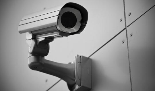 Τοποθέτηση καμερών σε έξι κεντρικούς δρόμους της Αθήνας και 10 λεωφορεία