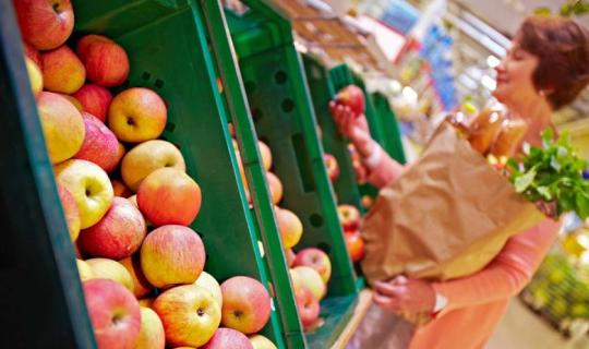 Βιολογική Γεωργία στον «αέρα»: Κίνδυνος απένταξης για 22.245 παραγωγούς και πακέτο 385 εκατ. ευρώ