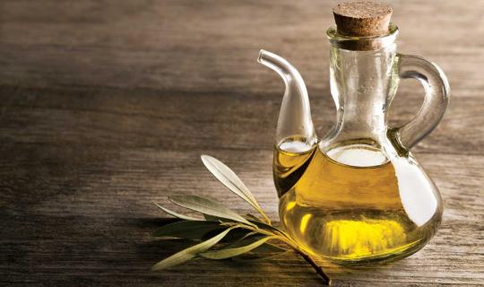 DW: Το λάδι λιγοστεύει και ακριβαίνει - Οι φόβοι για τους «πειρατές του υγρού χρυσού»