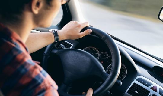 Μόλις στο 54% η χρήση ζώνης ασφαλείας στην Ελλάδα - Στο 13% η χρήση κινητού