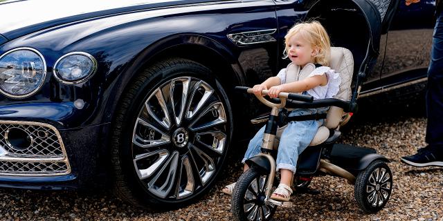 Με 686 ευρώ το παιδί σας αποκτά το πρώτο του Bentley
