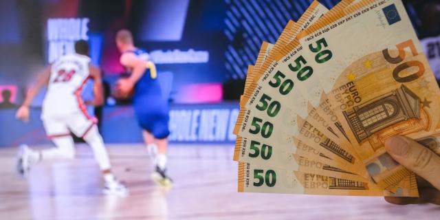 Ούτε supercars, ούτε έργα τέχνης - Γιατί οι κροίσοι επενδύουν στις ομάδες