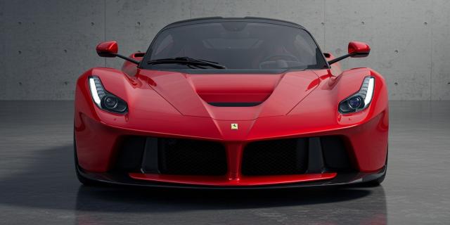 Γιατί η Ferrari δεν μοιάζει με κανένα άλλο luxury brand