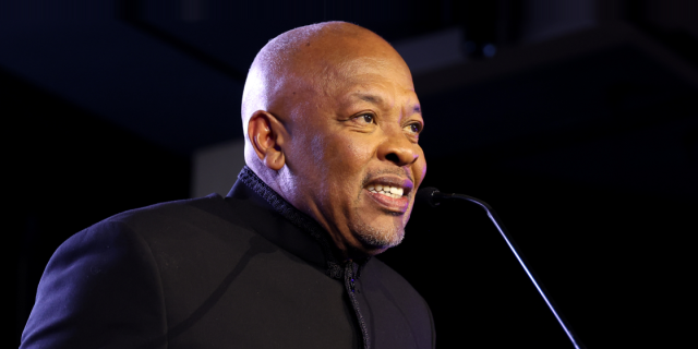 Τελειομανής που δεν κυνηγά λεφτά - Νέος δισεκατομμυριούχος της ραπ ο Dr Dre