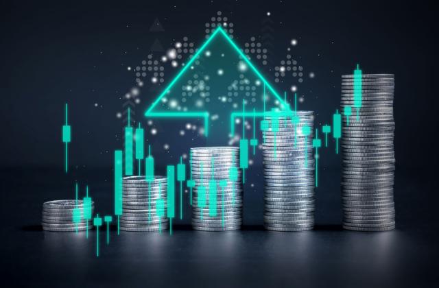 «Χιονοστιβάδα» μερισμάτων από τις τράπεζες, πάνω από 7 δισ. στην τριετία