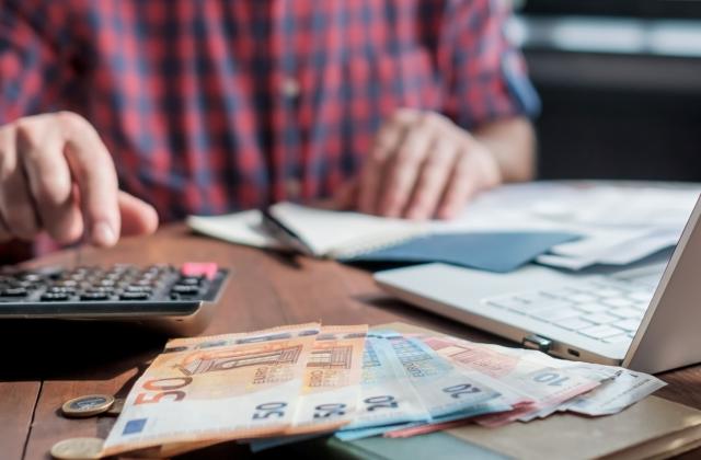 Φορολογικές δηλώσεις: Χωρίς φόρο ή με επιστροφή πάνω από 7 στους 10 – Σπάει όλα τα ρεκόρ ο ρυθμός υποβολής