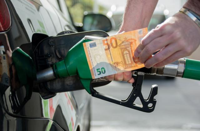 Καύσιμα: Η αγορά «γράφει» αύξηση στη ζήτηση, αλλά φοβάται για ακριβό καλοκαίρι