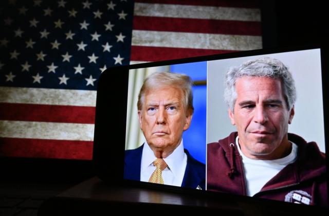 Υπόθεση Έπσταϊν: Η σπάνια ήττα του Τραμπ και το πιθανό πολιτικό κόστος