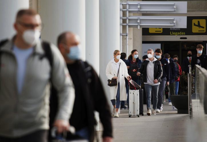 Koμισιόν: Πριν από τις 14 ημέρες, χωρίς επιπλέον περιορισμούς, η είσοδος των εμβολιασμένων στα κράτη