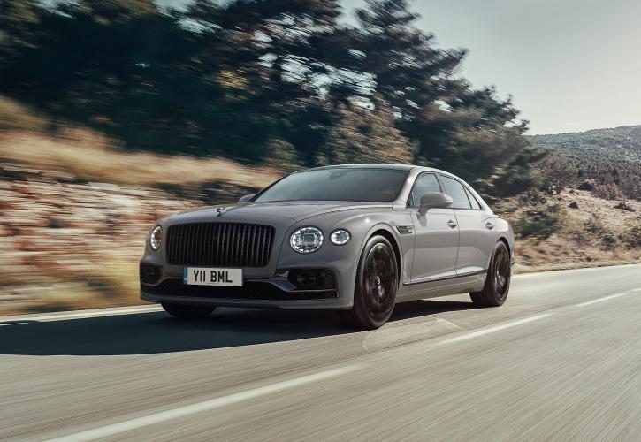 Bentley Flying Spur MY2022: Ακόμα καλύτερη