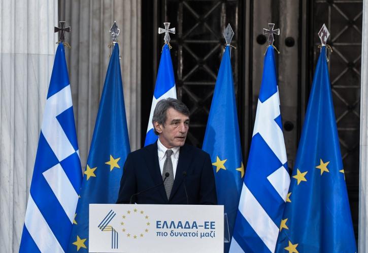 Ντ. Σασόλι: Η ένταξη της Ελλάδας στην ΕΕ έθεσε τη δημοκρατική διάσταση στην καρδιά της Ευρώπης