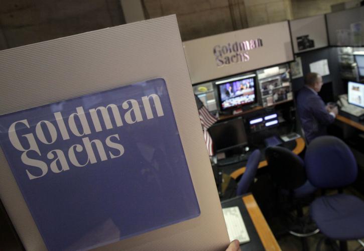 Goldman Sachs: Θα υποβαθμίσει τις προβλέψεις της για τις ΗΠΑ μετά το στραπάτσο του Μπάιντεν