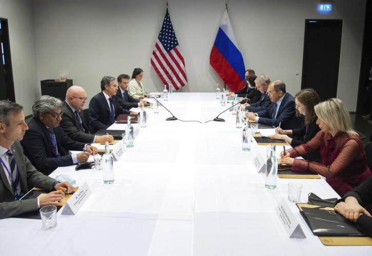 Άρχισαν οι συνομιλίες των ΥΠΕΞ των ΗΠΑ και της Ρωσίας στην Ισλανδία