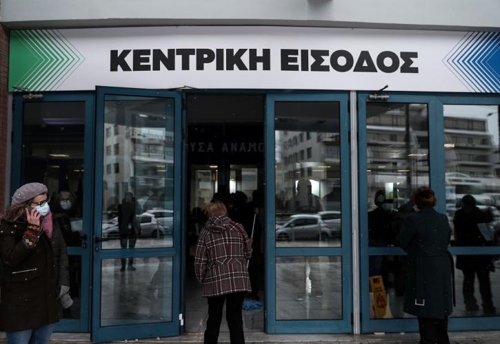 Παγώνη για εμβολιασμούς: Οι πολίτες να κάνουν την πρώτη δόση πριν φύγουν για διακοπές