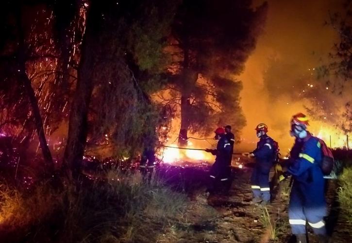 Απομακρύνθηκαν προληπτικά λόγω της μεγάλης φωτιάς στα Γεράνεια κάτοικοι του Αλεποχωρίου