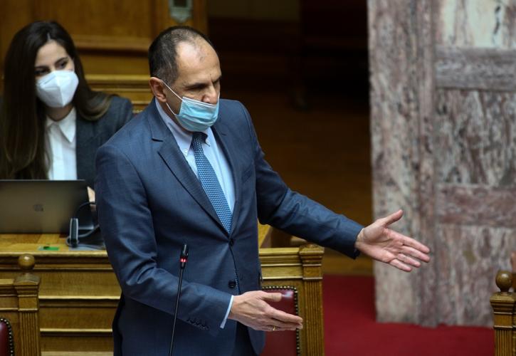 Ο υπουργός Επικρατείας, Γιώργος Γεραπετρίτης, στη Βουλή