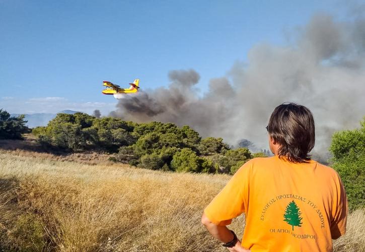 Καλύτερη η εικόνα από τις πυρκαγιές Μακρακώμη και Κορινθία