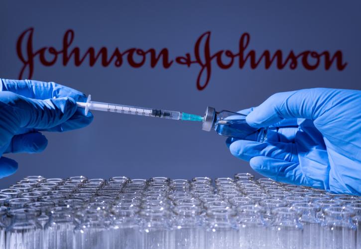 ΗΠΑ - Johnson & Johnson: Επανεξέταση σε 100 εκατ. δόσεις εμβολίου κατά του κορονοϊού