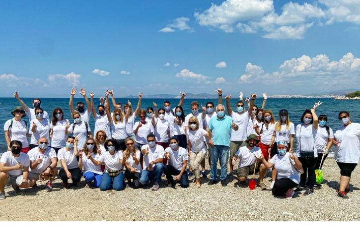 Η ομάδα εθελοντισμού της MSD οργάνωσε εθελοντική δράση καθαρισμού της παραλίας του Αλίμου