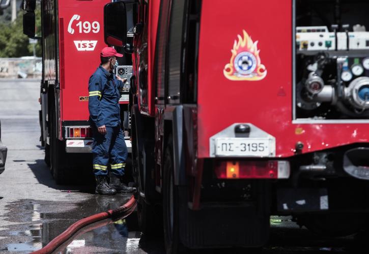 Υπό έλεγχο η πυρκαγιά στον Ελαιώνα Αθήνας - Αποκαταστάθηκε η κυκλοφορία στον Βοτανικό