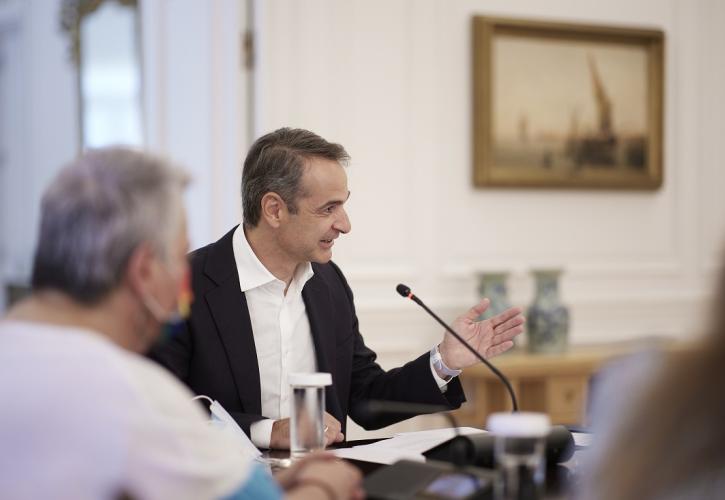 Με κεντρικούς εκπροσώπους Περιφερειών και Δήμων συναντιέται αύριο ο Κ. Μητσοτάκης