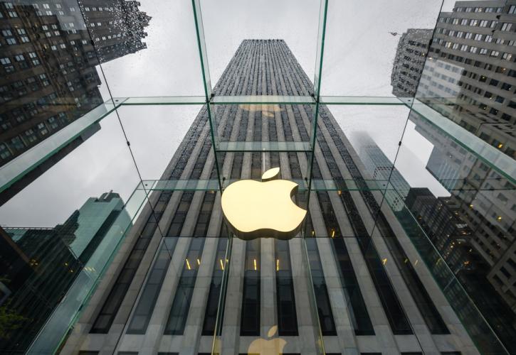 Apple: Ανταμείβει τους μετόχους της εκδίδοντας νέο χρέος