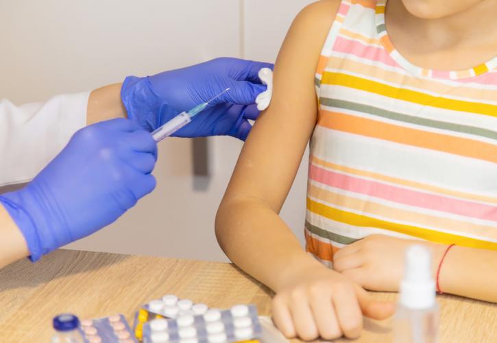 Εξαντλήθηκαν τα εμβόλια Covid-19 για παιδιά 5 - 12 ετών - Έρχονται νέα τον Iανουάριο